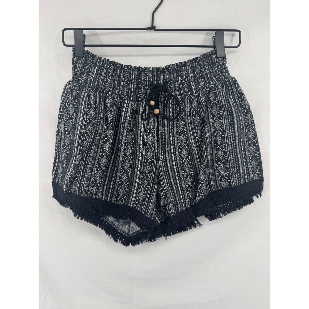 No Boundaries Women Black White Tribal Print Smocked Fringe Shorts Large 11-13